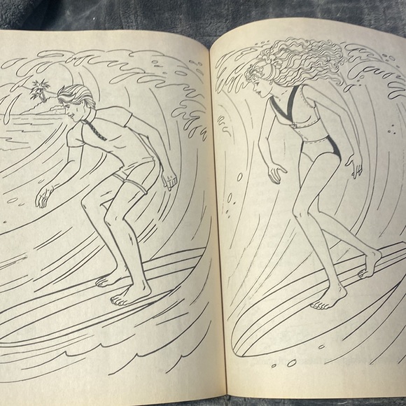 vintage 1990 barbie activity/coloring/paper dolls book unused - Picture 9 of 15